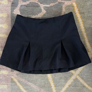 Abercrombie & Fitch Black Mini Skirt w undershorts